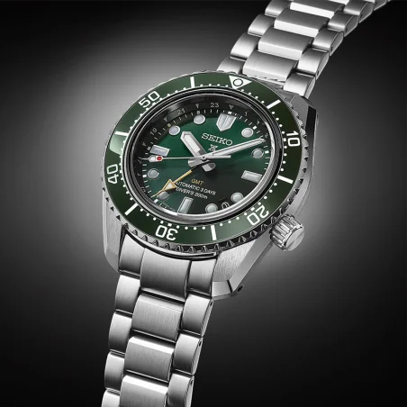 Orologi Seiko "Verde Marino" Marinemaster 200 GMT SPB381J1
